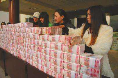 除了买彩票还有什么可以用最少的钱来改变命运的方法<strong></p>
<p>eth走势</strong>？
