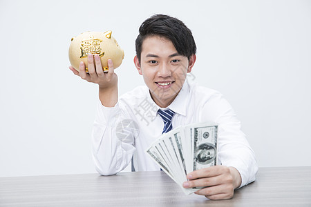 男子学理财(会理财的男孩子)