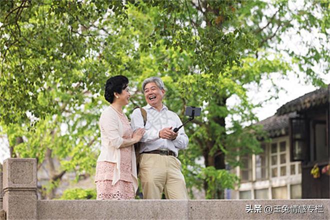 劝仇人理财(如何说服别人理财)