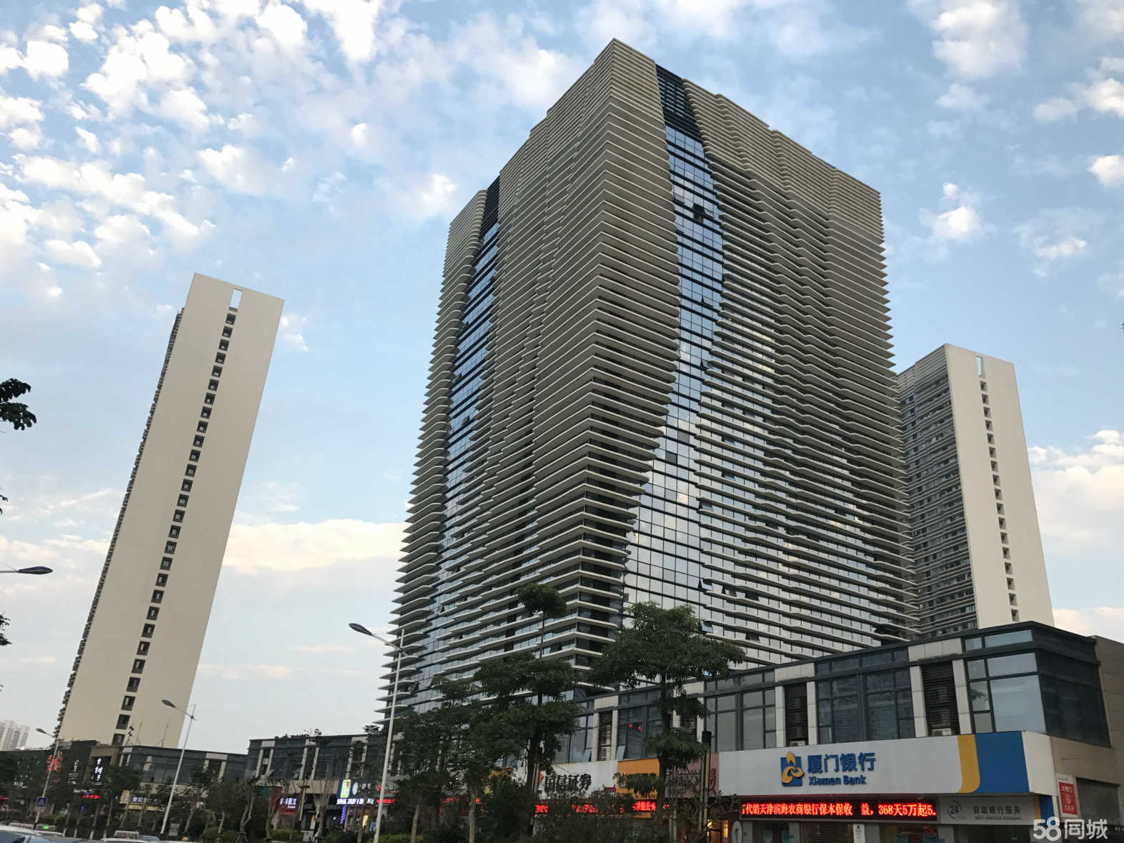 厦门汽车贵金属(厦门车饰品市场在哪里)