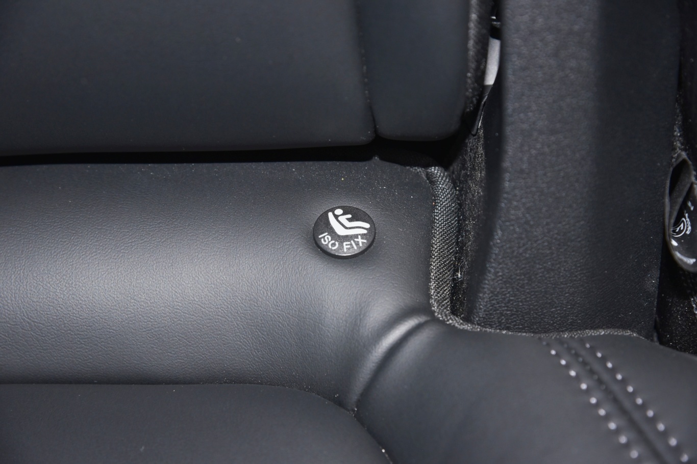 接口(手机三种充电接口图解) 接口(手机三种充电接口图解)